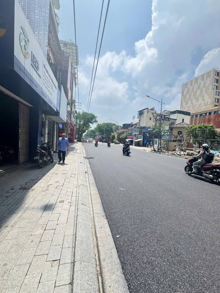 Mặt phố Nguyễn Thái Học, Ba Đình 130m² giá 83 tỷ - Cơ hội kinh doanh đắc địa!