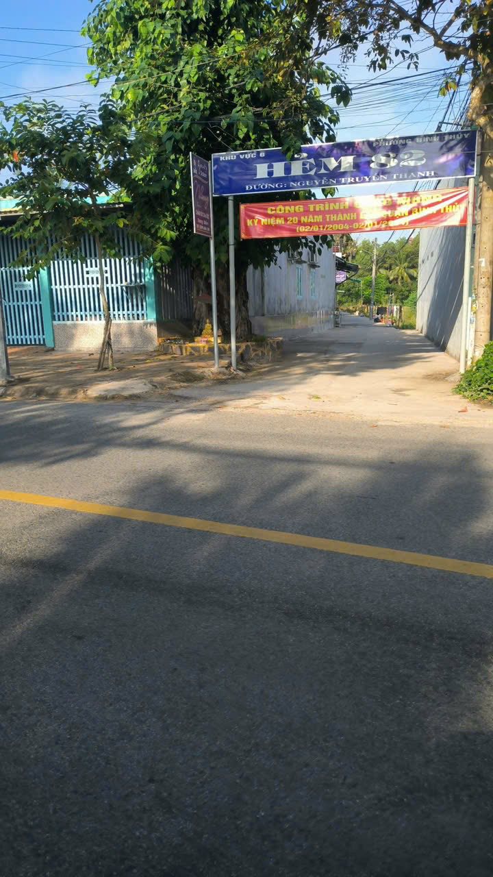 Nhà trệt lửng hẻm xe hơi Bình Thủy 72,3m² giá 1,55 tỷ - Cơ hội đầu tư tuyệt vời!