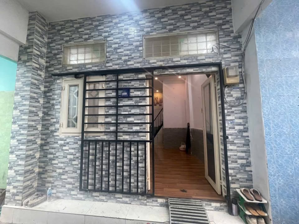 Nhà riêng hẻm xe hơi 5m Nguyễn Sơn, Tân Phú 22.12m² - Vị trí đắc địa, giá tốt!
