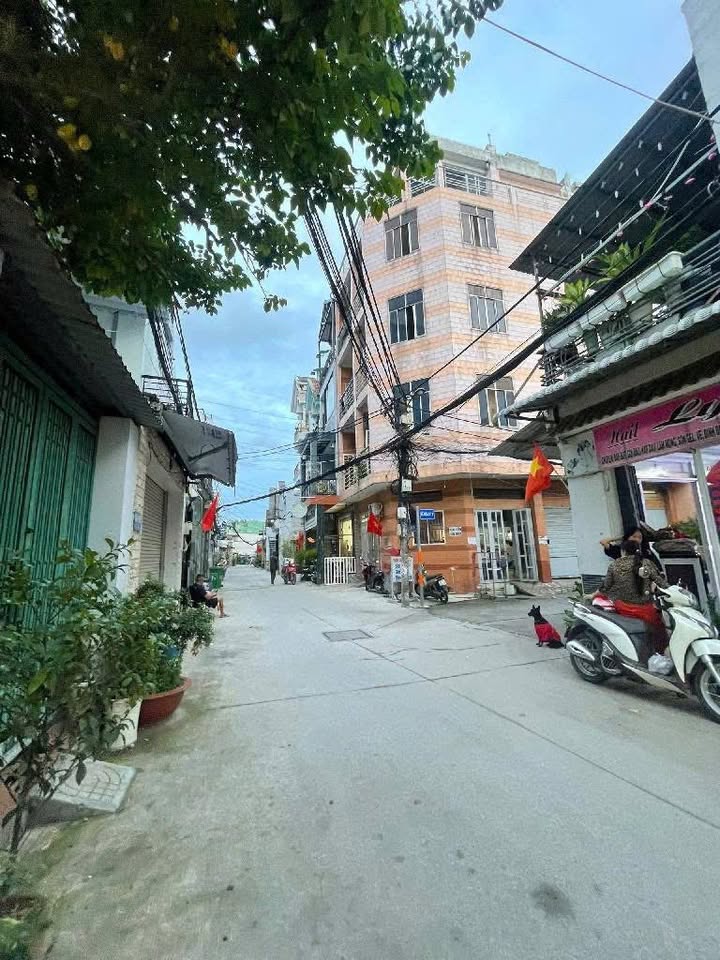 Lô góc kinh doanh mặt tiền Hồ Văn Long 80m² giá 4 tỷ - Dòng tiền ổn định 15 triệu/tháng!