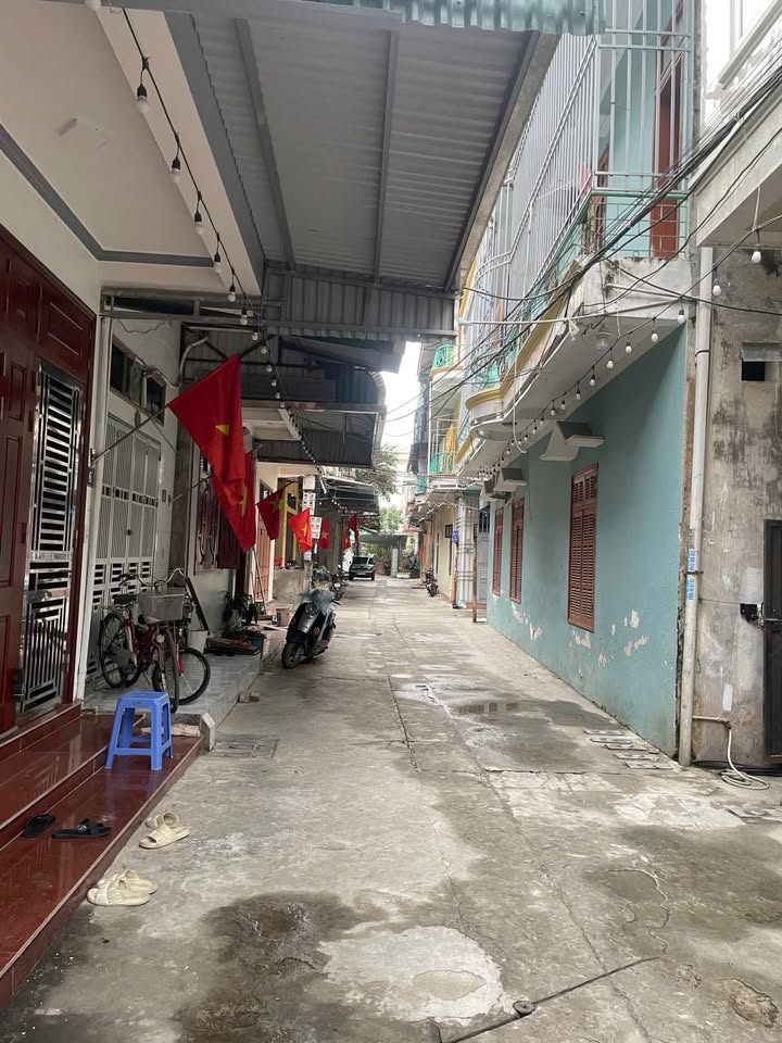 Nhà 1 tầng 1 tum 60m² tại Đồng Tiến Hòa Bình - Ô tô đỗ cửa, giá thỏa thuận!