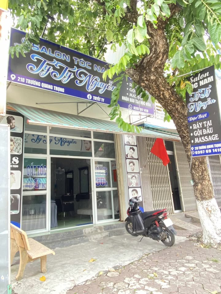 Tiệm tóc nam cho thuê tại Quảng Ngãi - Giá chỉ 4.5 triệu/tháng, sẵn sàng hoạt động ngay!