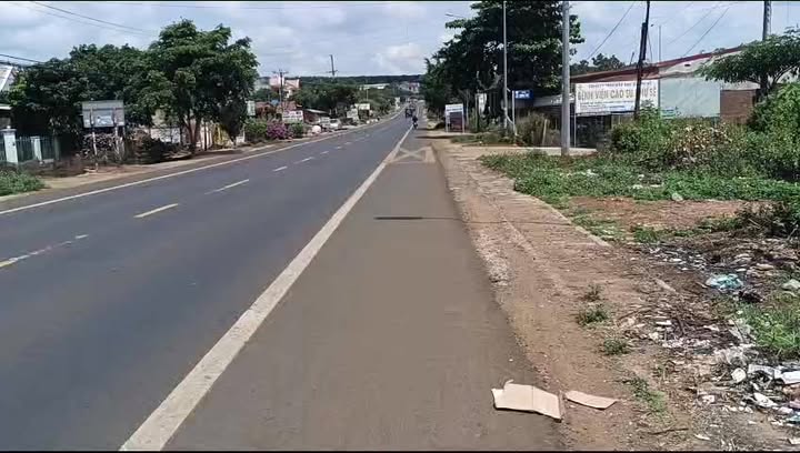 Đất ở đô thị mặt tiền đường Hùng Vương, Chư Sê, 2760m² giá 12 tỷ - Cơ hội đầu tư hiếm có!