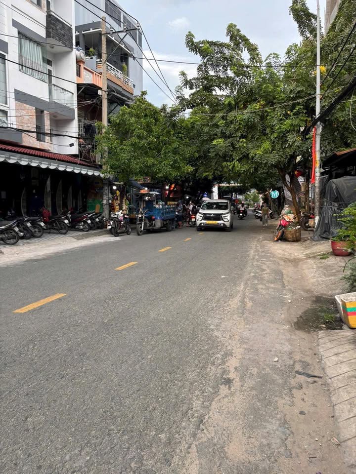 Nhà mặt tiền kinh doanh Lê Đình Thám, Tân Phú 49m² giá 7.5 tỷ - Đầu tư sinh lời ngay!