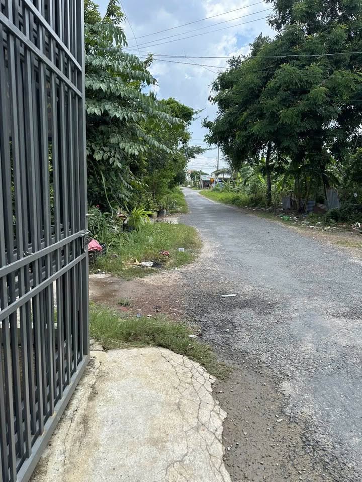 Nhà phố Nguyễn Chí Thanh Hòa Thành 97m² giá 900 triệu - Chính chủ thương lượng tốt!