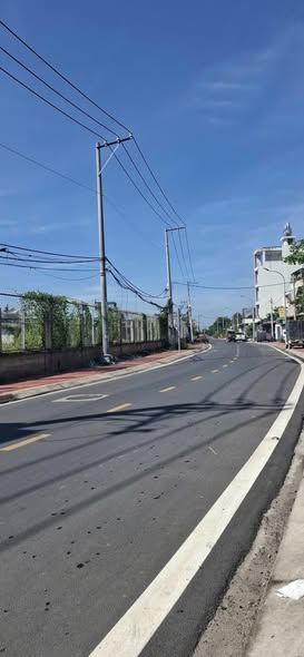 Nhà phố Bà Điểm Hóc Môn 82.5m² giá 4.75 tỷ - Khu dân cư cao cấp, an ninh!