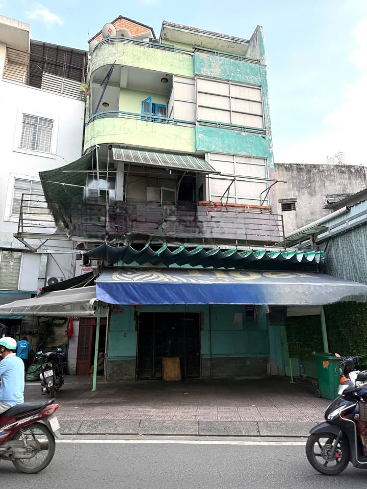 Nhà mặt tiền đường Hoàng Sa, quận 3, diện tích 42m² giá 20 triệu - Kinh doanh tự do