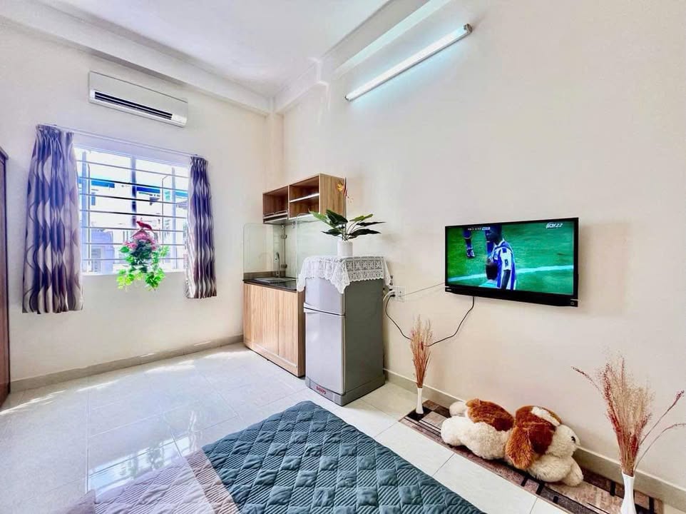 Studio cho thuê tại Cách mạng tháng Tám, Quận 10 - Nội thất đầy đủ và thoáng mát!