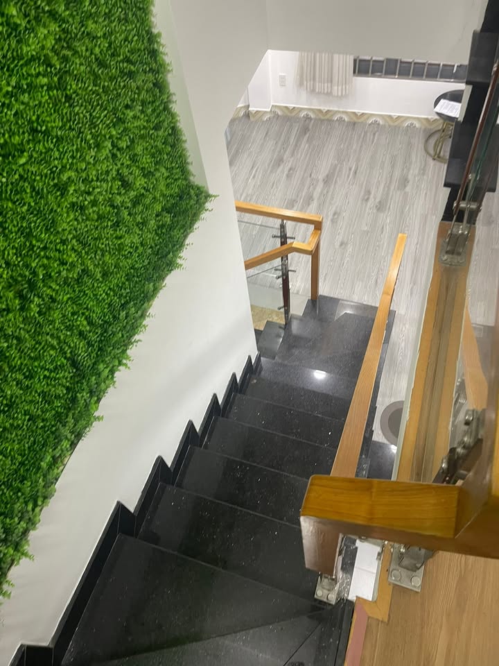 Nhà cho thuê HXH Nguyễn Văn Nguyễn, Tân Định, Q.1 - Nhà mới đẹp, vào ở ngay!