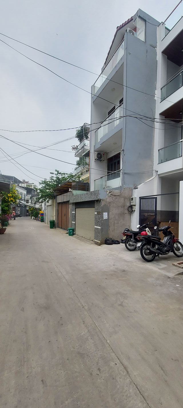 Nhà 4 tầng hẻm xe hơi Huỳnh Tấn Phát Quận 7, 60m² chỉ 6.2 tỷ - Cơ hội đầu tư tuyệt vời!