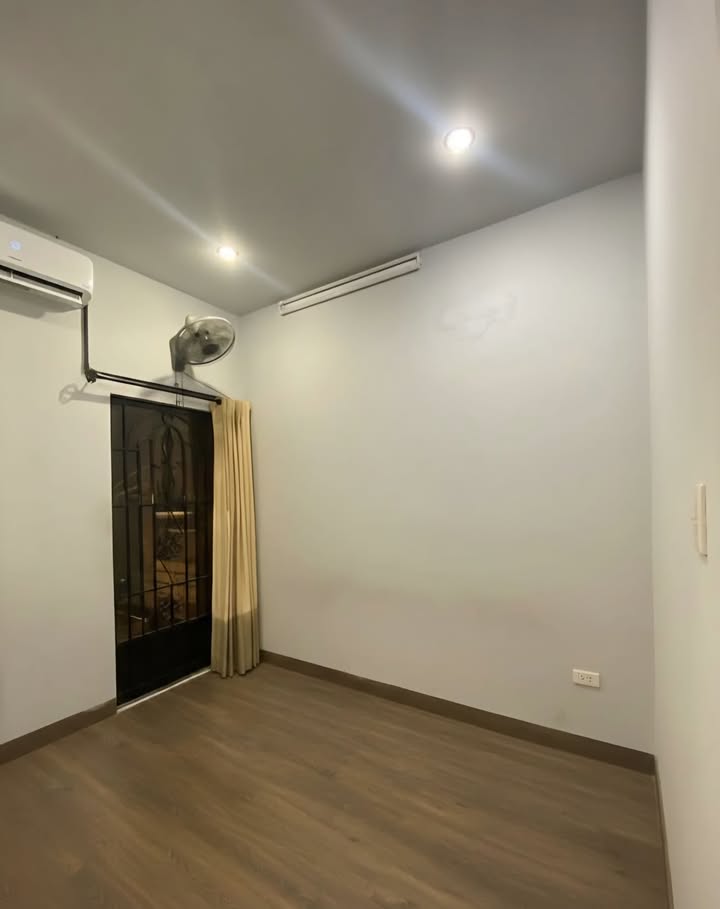 Nhà phố Lâm Văn Bền, Quận 7, 53m² giá 5 tỷ - Sổ hồng chính chủ, tiện nghi đầy đủ!