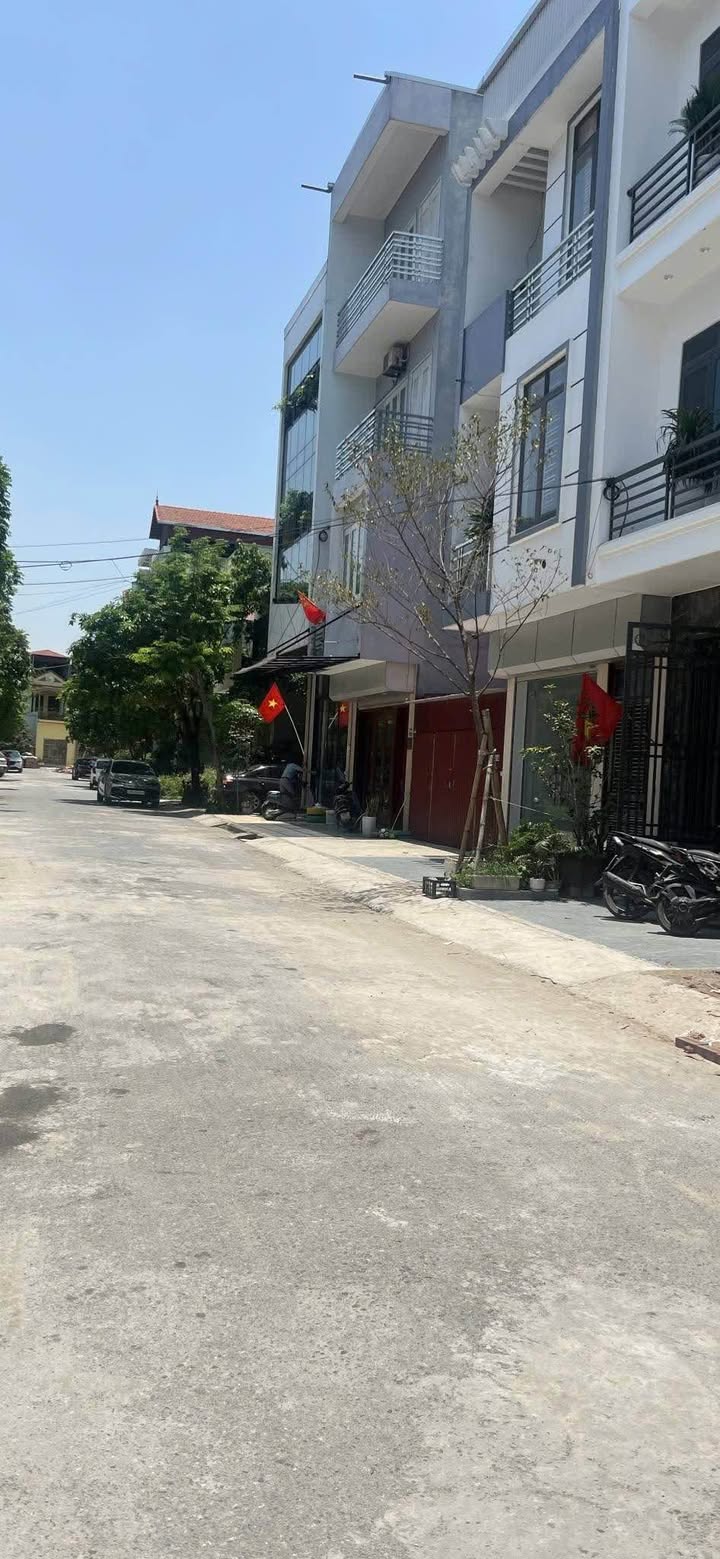 Đất nền Khu Đô Thị Phúc Hưng Hiến Nam 71.5m² giá 6 tỷ - Vị trí đẹp, an ninh tốt!