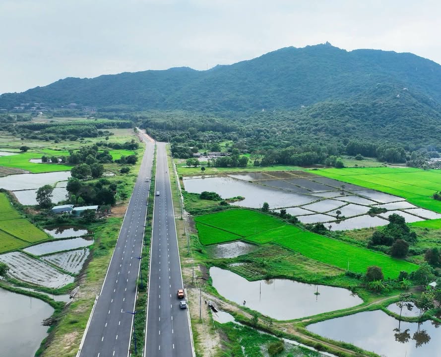 Đất nền Phước Hải 2693m² giá 11.6 tỷ - Vị trí đắc địa gần biển!