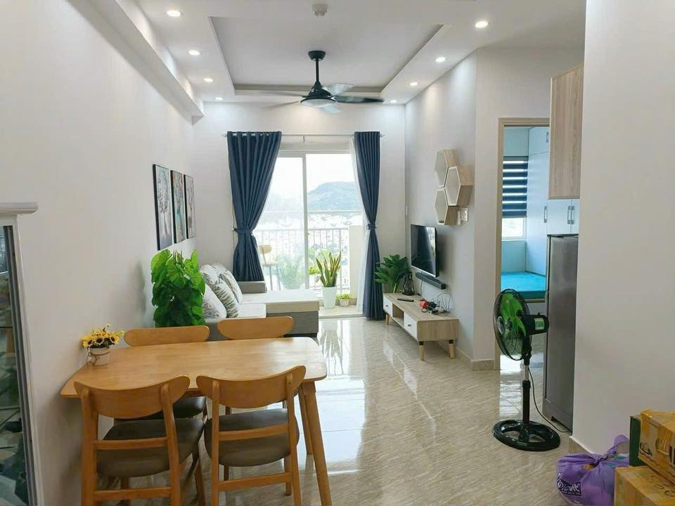 Căn hộ Hoàng Quân Nha Trang 2PN giá 7 triệu - Full nội thất mới, view thành phố đẹp!