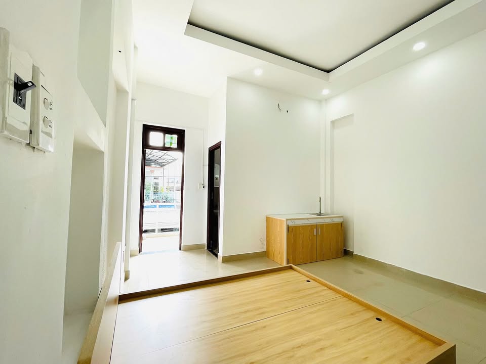 Căn hộ dịch vụ cao cấp Quận 2 30m² giá 4.8 triệu - Sống hiện đại và tiện nghi!