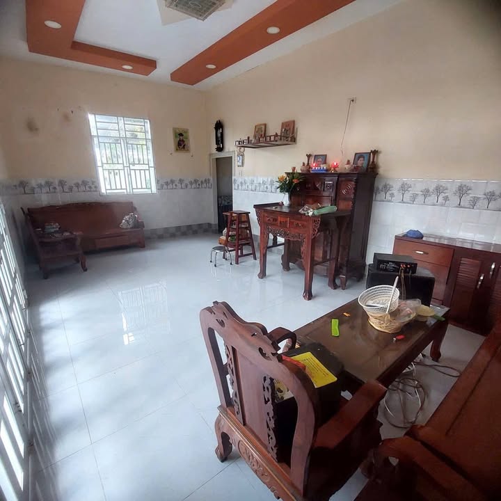 Nhà riêng đường bê tông Lương Hoà 253m² giá 1.2 tỷ - Tiện ích đầy đủ, ô tô vào tận nơi!