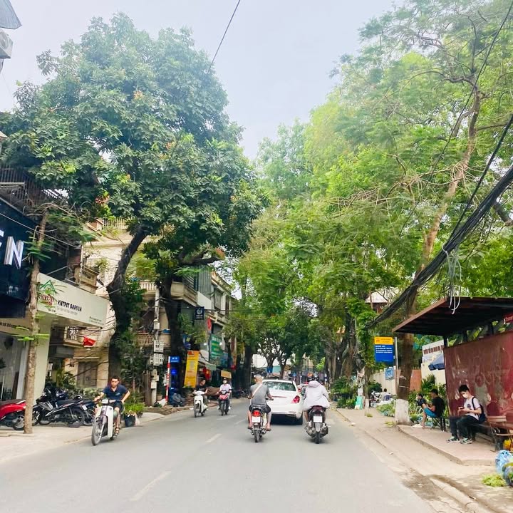 Nhà phố Hoàng Hoa Thám, Ba Đình 56m² giá 18.9 tỷ - Thiết kế hiện đại, nội thất cao cấp