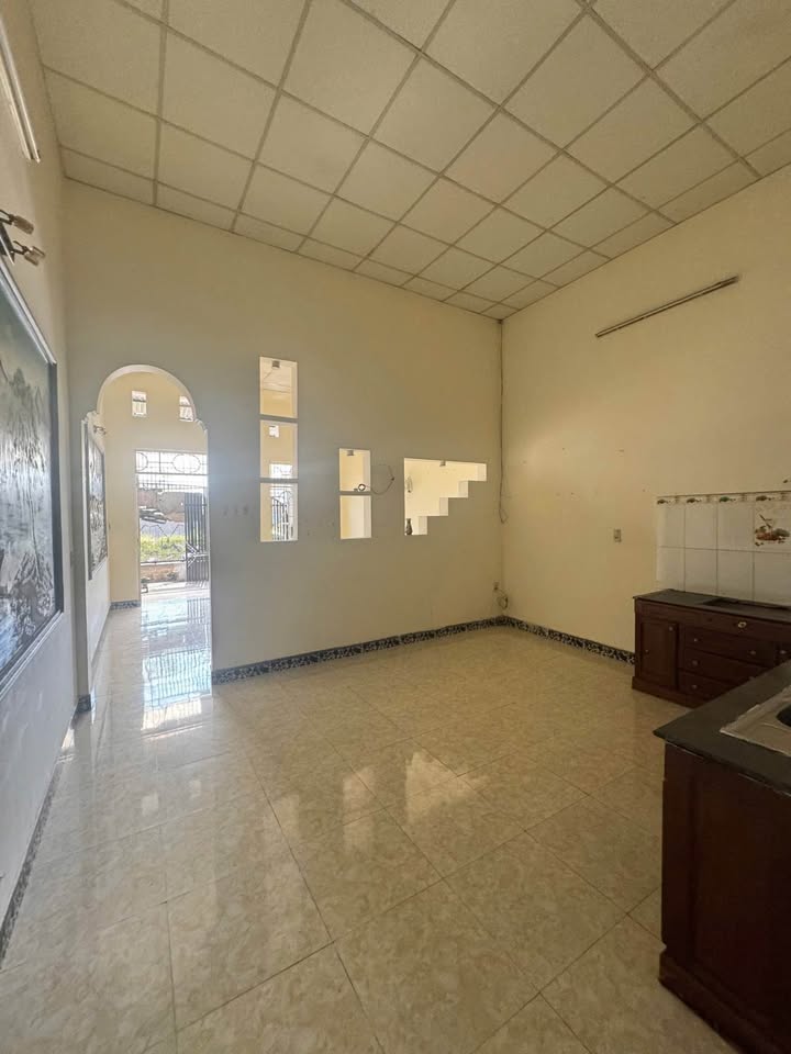 Nhà bán tại khu Phú Gia, đường Lưu Trọng Lư, 120m² giá 1.6 tỷ - Thổ cư 100%!