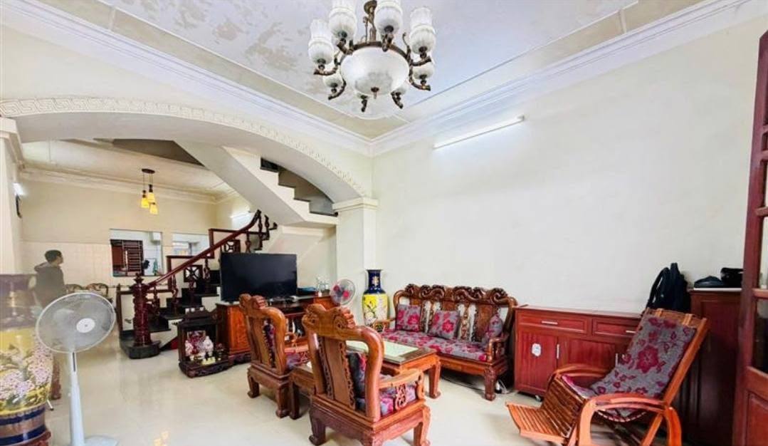 Bán nhà 3 tầng tại Đông Trà, Dư Hàng Kênh, Lê Chân giá 11 tỷ - Thiết kế hiện đại, vị trí đắc địa!