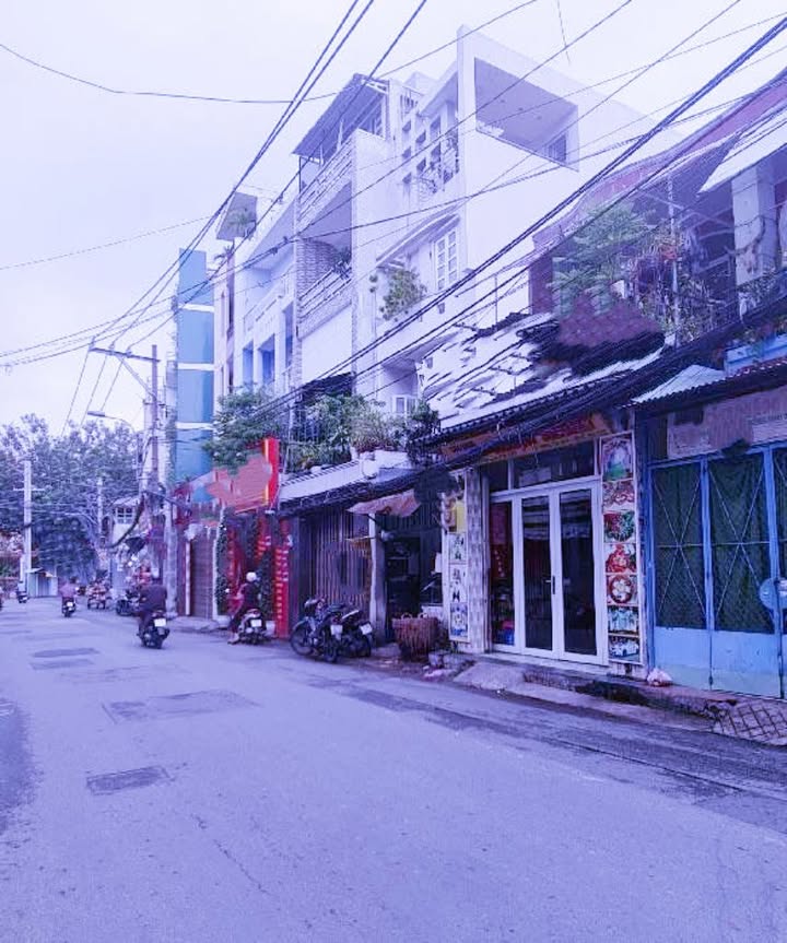 Lô đất mặt tiền Lạc Long Quân, quận 10, 70m² - Cơ hội đầu tư hiếm có!