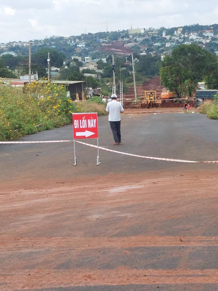 Đất nền mặt tiền Nguyễn Văn Linh, Pleiku 240m² giá 5 tỷ - Đầu tư sinh lời ngay!