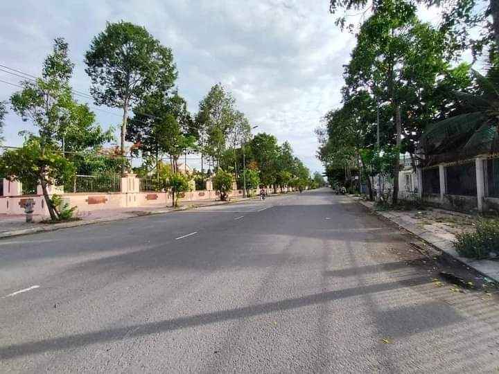 Đất nền đẹp tại Đền thờ Phạm Hùng, Vĩnh Long 101m² - Giá chỉ 750 triệu!