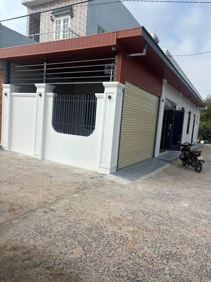 Nhà cấp 4 xã Long Điền 100m² giá 1.85 tỷ - Vị trí đắc địa, gần chợ!