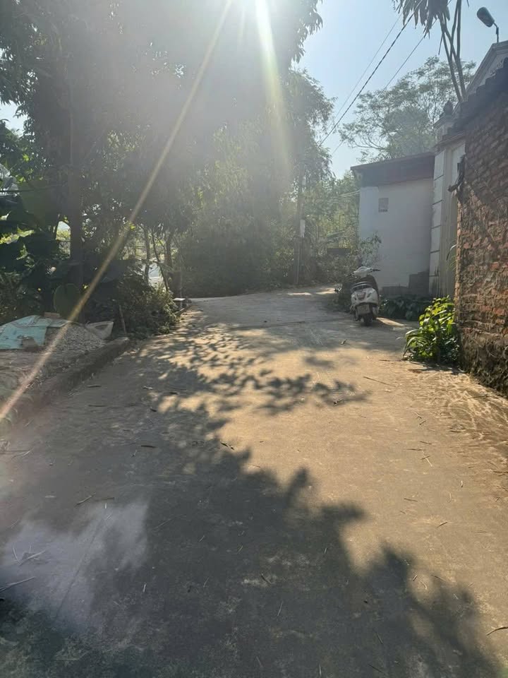 Đất nền thôn Tiên Phong, Nội Hoàng, 128m² giá chỉ 1.85 tỷ - Cơ hội đầu tư tuyệt vời!