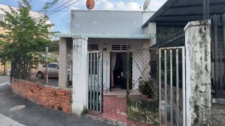 Nhà cho thuê hẻm Nguyễn Văn Tiết, Hiệp Thành 4 triệu - Full nội thất, sẵn sàng vào ở!