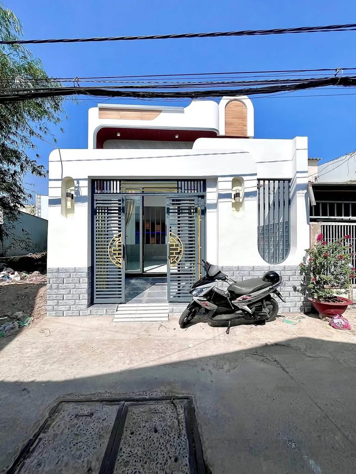 Nhà trệt hẻm 67 đường Nguyễn Thông, Cần Thơ 100m² giá 2.85 tỷ - Sổ hồng chính chủ, thương lượng ngay!