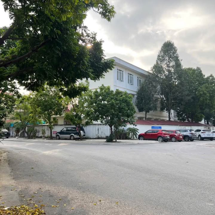 Nhà 3 tầng tại phường Đông Vệ, TP Thanh Hóa 168m² giá 2.97 tỷ - Hình muỗng hứng tài lộc!