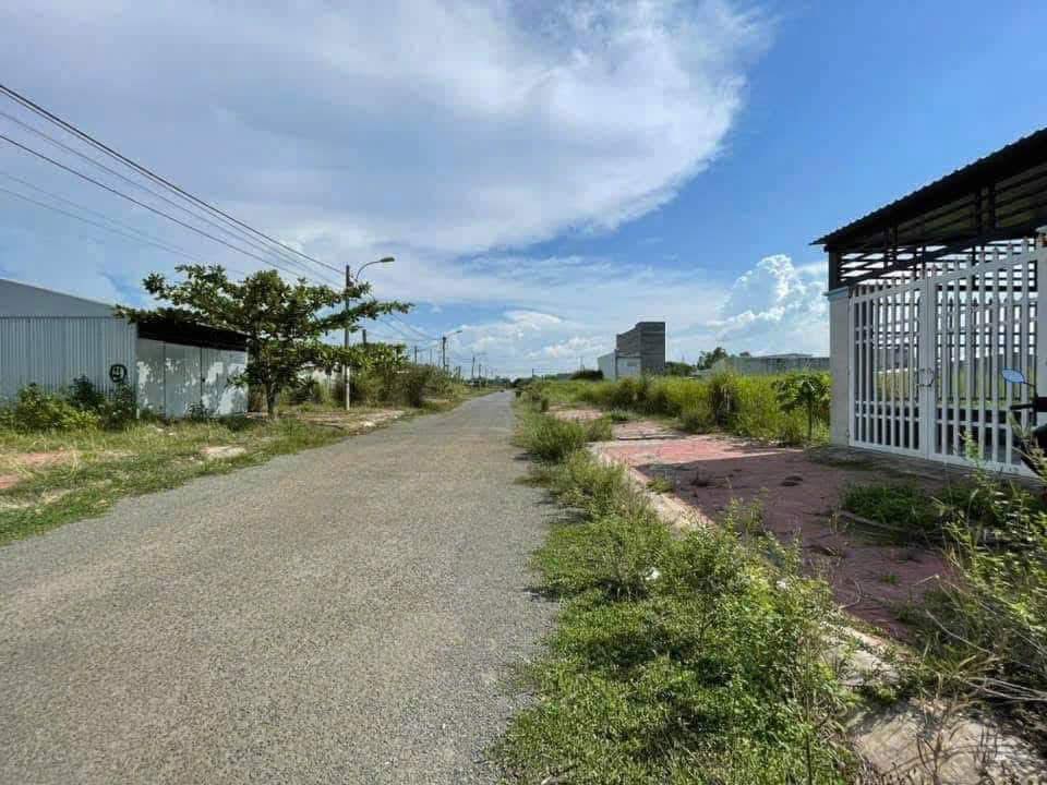 Đất nền Lộc Hoà, Long Hồ 120m² giá 850 triệu - Cơ sở hạ tầng hoàn thiện!