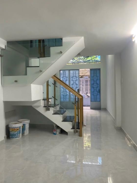 Nhà 3 tầng Trần Hưng Đạo, Quận 5, 31m² giá 5.9 tỷ - Sẵn sàng vào ở ngay!