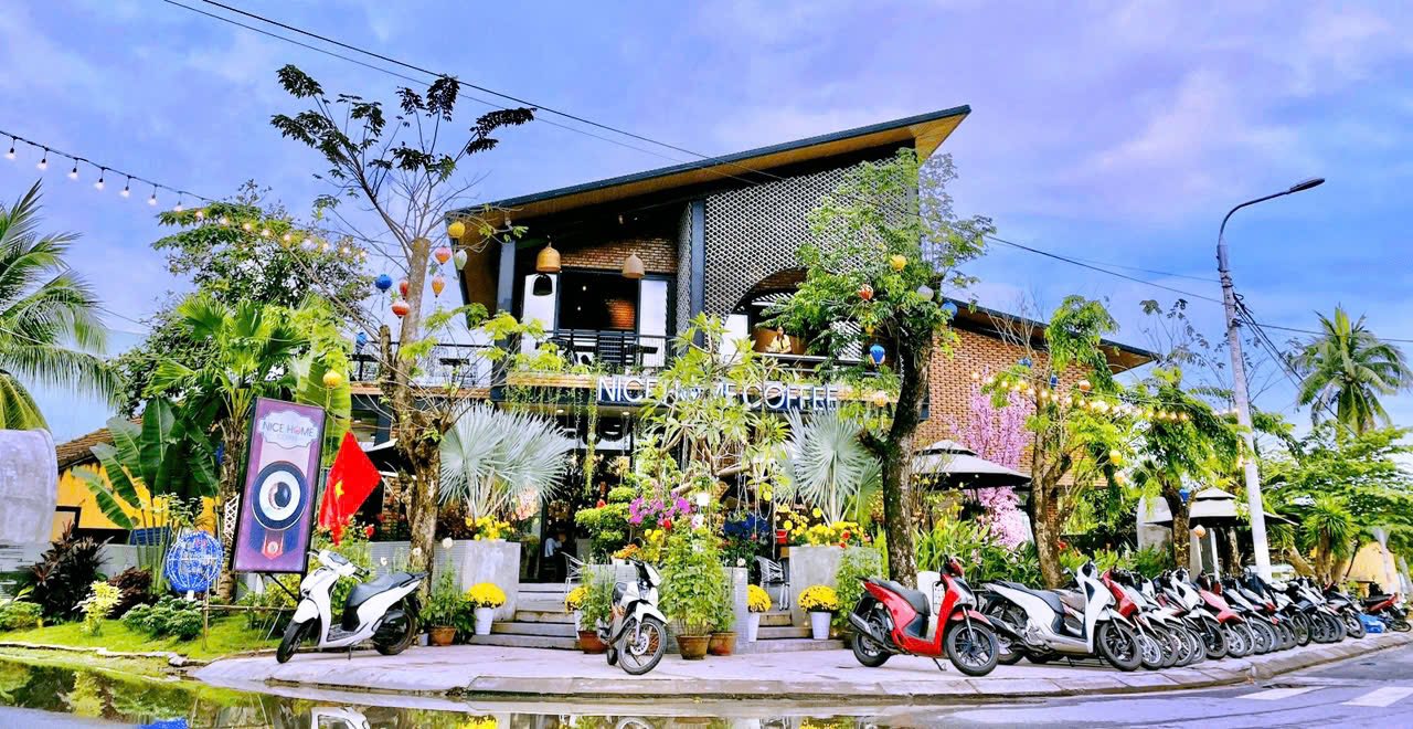 Quán cafe Hòa Khương 400m² giá 15 triệu - Góc hai mặt tiền lý tưởng cho kinh doanh!