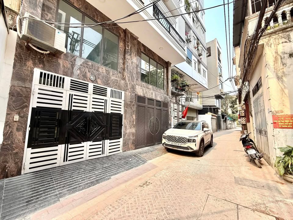 Nhà riêng Hoàng Quốc Việt Cầu Giấy 50m² giá 14.49 tỷ - Đón Tết ngay!