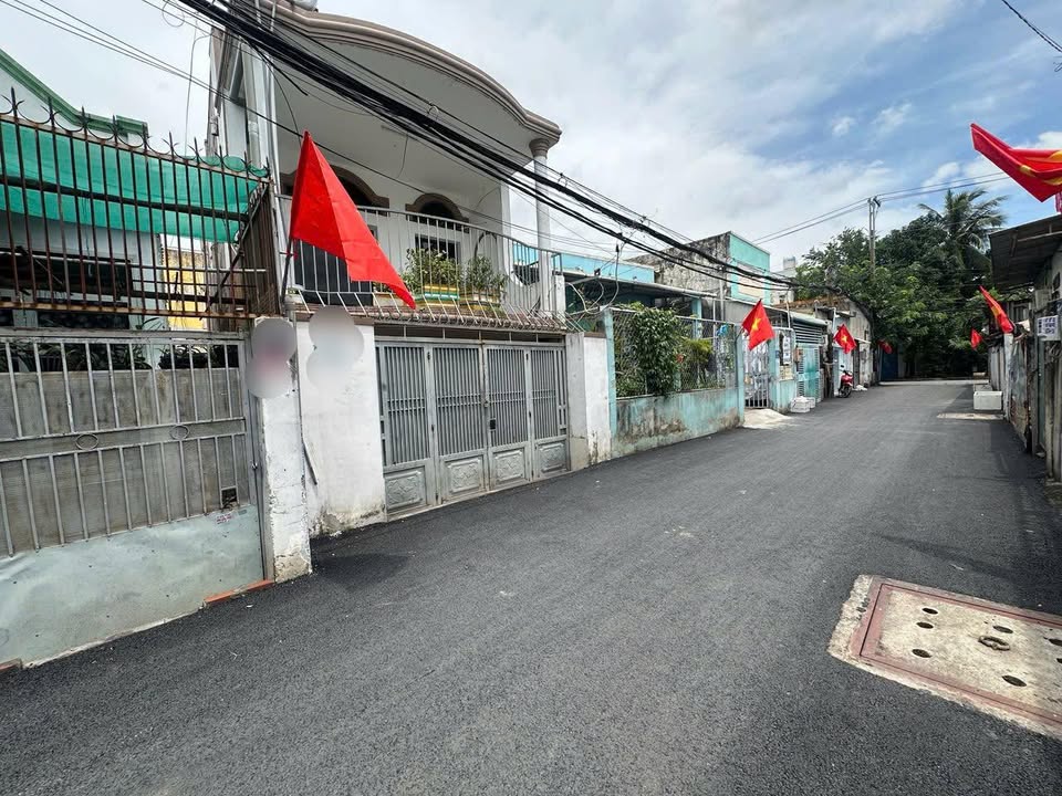 Đất Hiệp Bình Phước 73m² giá chỉ 6.2 tỷ - Hẻm oto thông thuận tiện!