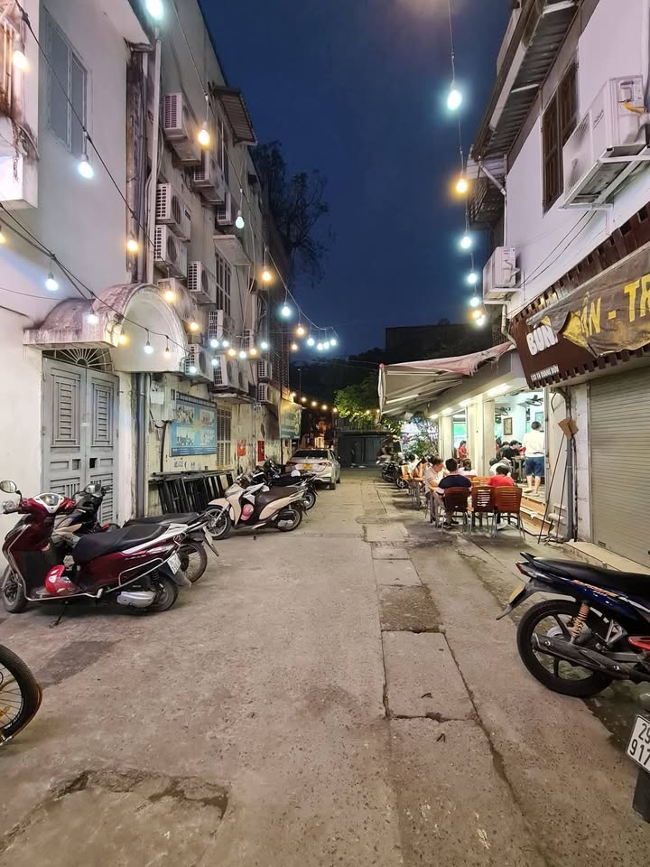 Nhà phố Quang Bửu, Hai Bà Trưng, 79m² giá 24.5 tỷ - Ô tô vào nhà, kinh doanh sinh lời!