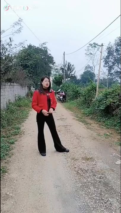 Đất nền Liên Sơn - Lương Sơn 600m² giá 720 triệu - Đường thông rộng, vị trí đẹp!