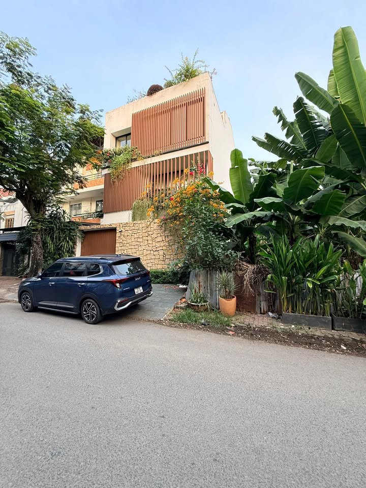 Bán biệt thự Nam Long Trần Trong Cung Quận 7 - Diện tích 176m², giá 35 tỷ - Nhà mới đẹp, sổ hồng chính chủ!