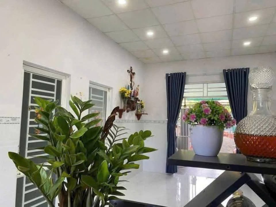 Nhà hẻm Mai Thị Vọng, Tây Nha Trang 70m² giá 869 triệu - Sân rộng thoáng đãng!