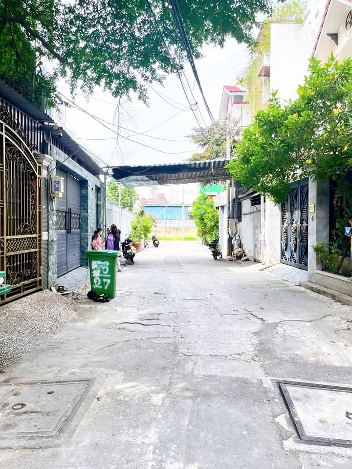 Nhà hẻm xe hơi đường Hoa Bằng, Tân Phú 82m² giá 8.5 tỷ - Đầu tư sinh lời ngay!