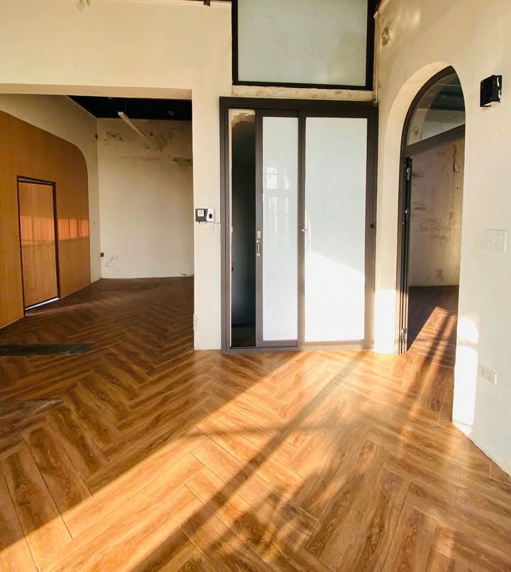 Nhà cho thuê tầng 2 đường Phan Sỹ Thục 70m² giá 5 triệu - Phù hợp làm văn phòng, spa!