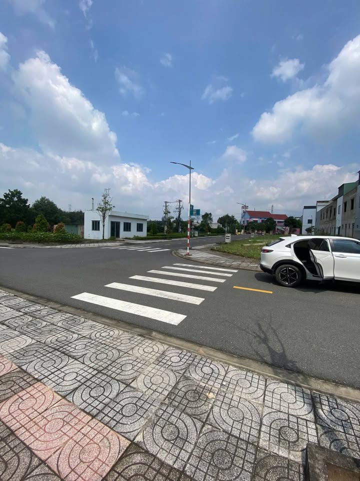 Lô đất KĐT Hoàng Nam Uyên Hưng 67m² giá 2.5 tỷ - Đất vuông vức, pháp lý rõ ràng!