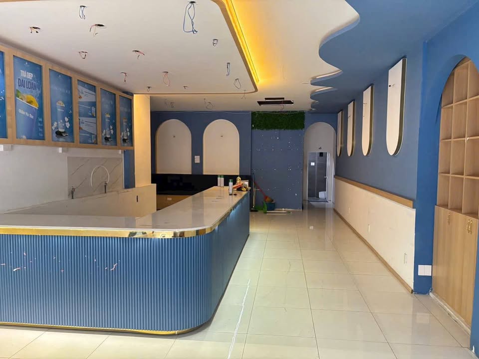 Nhà mặt tiền đường Bàu Cát 1, Tân Bình 131m² giá 38 tỷ - Kết cấu 3 tầng vững chắc