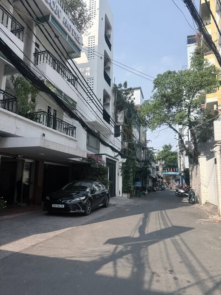 Nhà phố Tân Bình 45m² giá 8.79 tỷ - Hẻm xe hơi Đặng Văn Ngữ, vị trí đắc địa!