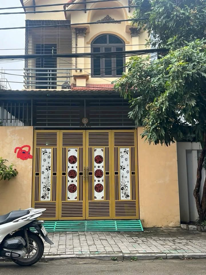 Nhà 2 tầng đường Bà Triệu, phường Hàm Rồng, 80m² giá thỏa thuận - Vị trí đẹp kinh doanh