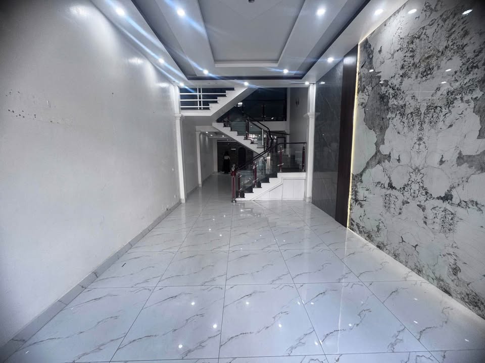 Nhà cho thuê tại Quán Nam, Lê Chân, Hải Phòng - Diện tích 90m², giá 23 triệu/tháng - Sẵn sàng ở ngay!