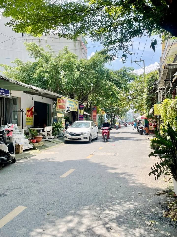 Nhà mặt tiền Khu Tân Thới Nhất, Q12, 100m² - Cơ hội sở hữu hiếm có!