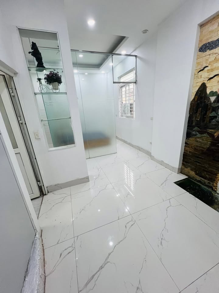 Phòng khép kín cho thuê tại 377 Ngõ 192 Lê Trọng Tấn - Thoáng mát, tiện nghi đầy đủ!