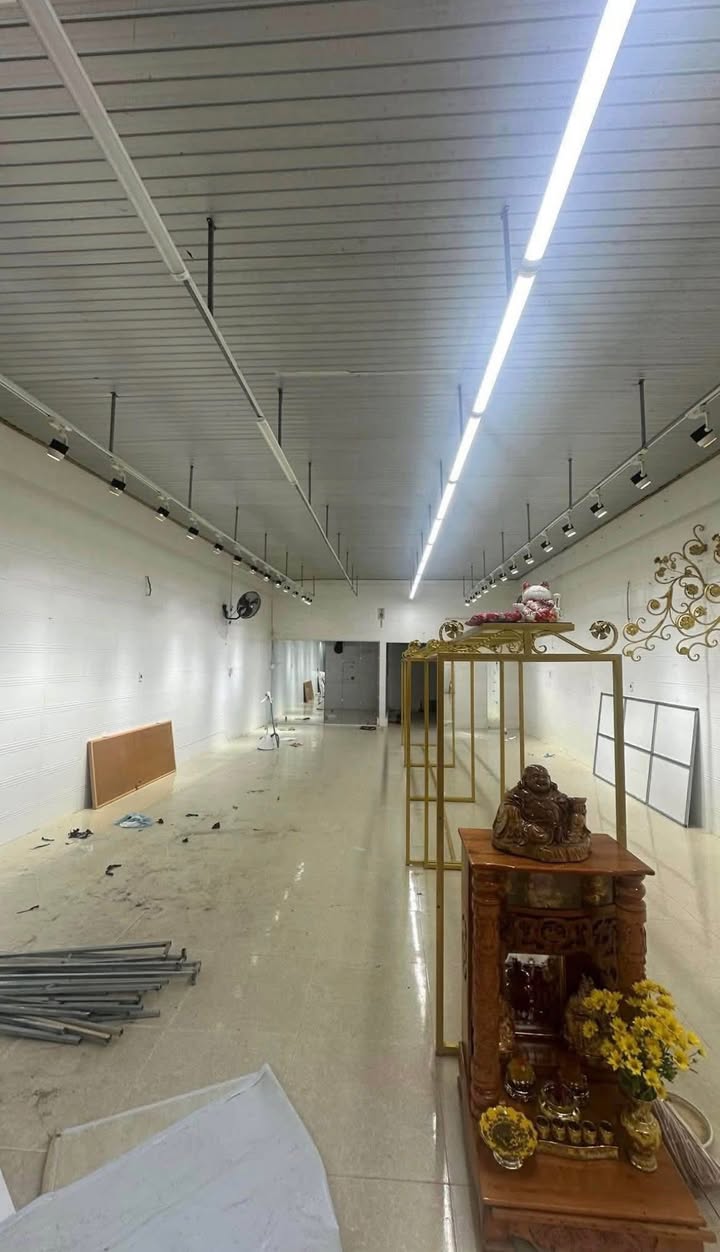 Sang nhượng mặt bằng mặt tiền Thạch Hãn TP Huế 200m² giá 40 triệu - Vào kinh doanh ngay!